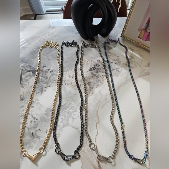 Wallet insert and solid unbranded chain - Picture 2 of 3